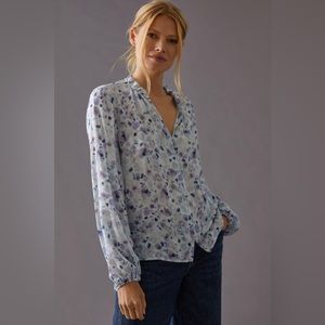 NWT Cloth & Stone Ruffle-Neck Blouse in size Small